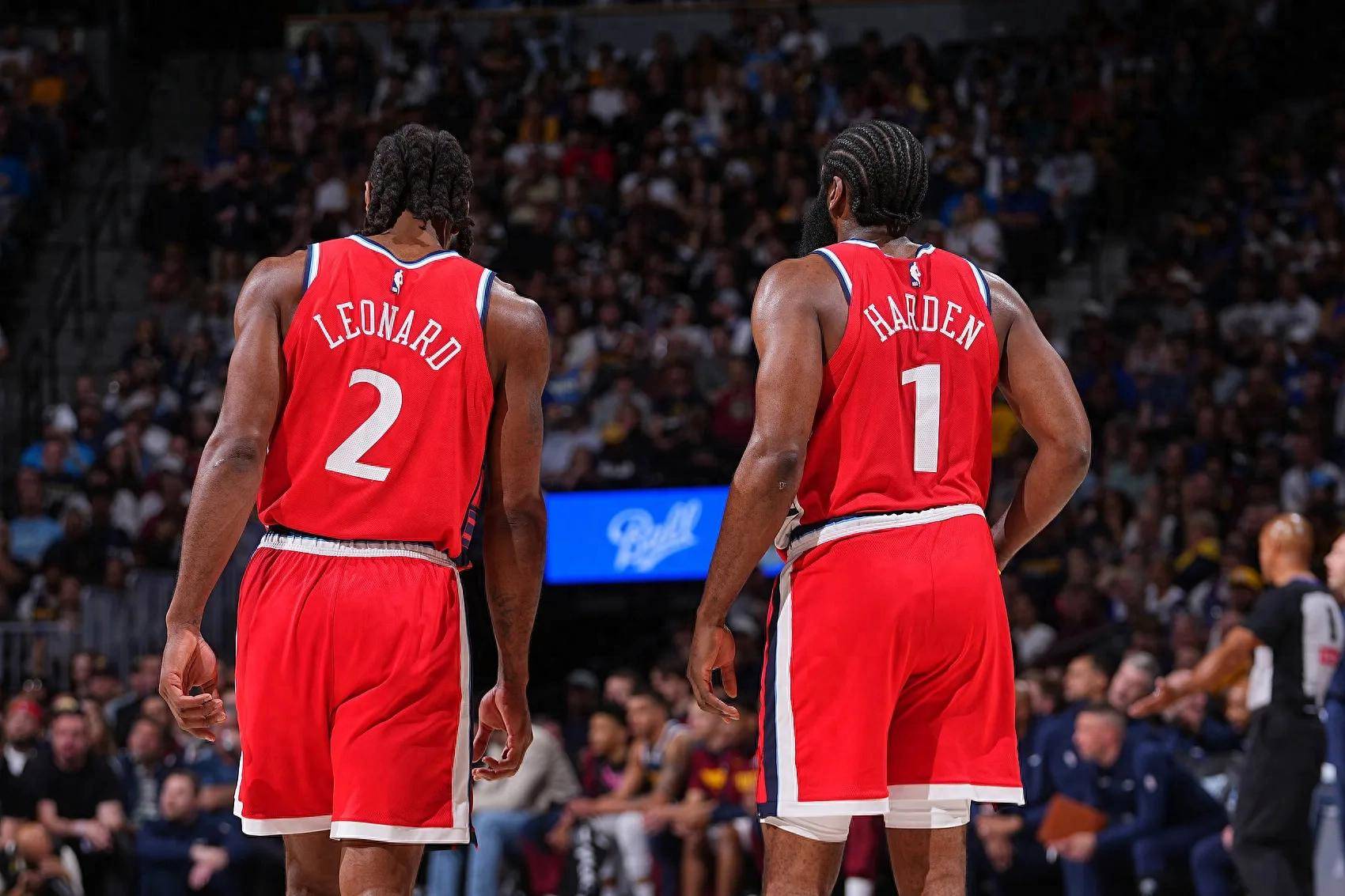 转折点!洛杉矶快船篮板制胜;NBA季后赛集结日攻防权衡;话题不断;医务组通报恢复的简单介绍-英雄联盟